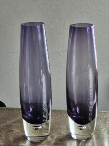 2 vazen Bo Borgstrom Asedo torpedo purple beschikbaar voor biedingen