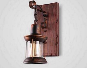 Alessio Wandlamp lantaarn brons op plank Vintage industrieel beschikbaar voor biedingen