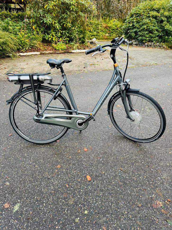 Batavus monaco elektrische fiets, Fietsen en Brommers, Elektrische fietsen, Zo goed als nieuw, Batavus, 55 tot 59 cm, 50 km per accu of meer