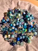 Blauwe kralen en bedels mix, Hobby en Vrije tijd, Kralen en Sieraden maken, Ophalen of Verzenden, Gebruikt, Kraal