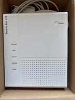 Experia Box V10 Router met Modem, Ophalen of Verzenden, Gebruikt, Router met modem