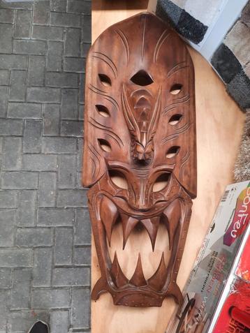Houten wand masker  beschikbaar voor biedingen