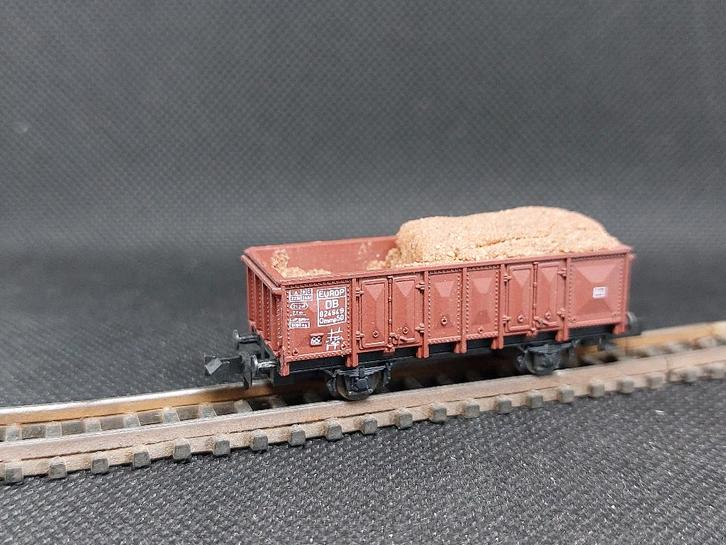 Roco 2310 -(deels) beladen open goederenwagen Ommp50 (12757), Hobby en Vrije tijd, Modeltreinen | N-Spoor, Gebruikt, Wagon, Gelijkstroom