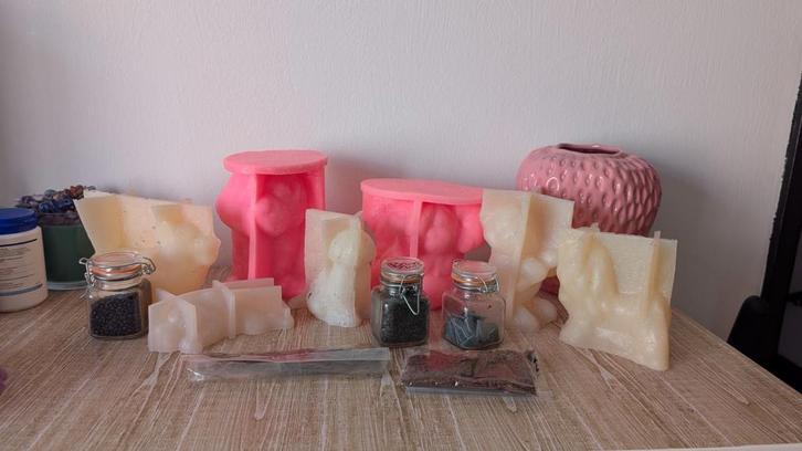 Kaarsen maken set: mallen, pigmenten, smeltkannen, Hobby en Vrije tijd, Knutselen, Nieuw, Materiaal, Ophalen of Verzenden