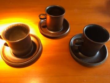 Arabia Ruska kop-en schotels beschikbaar voor biedingen