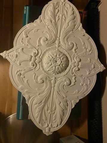 Gips plafond ornament wit  beschikbaar voor biedingen
