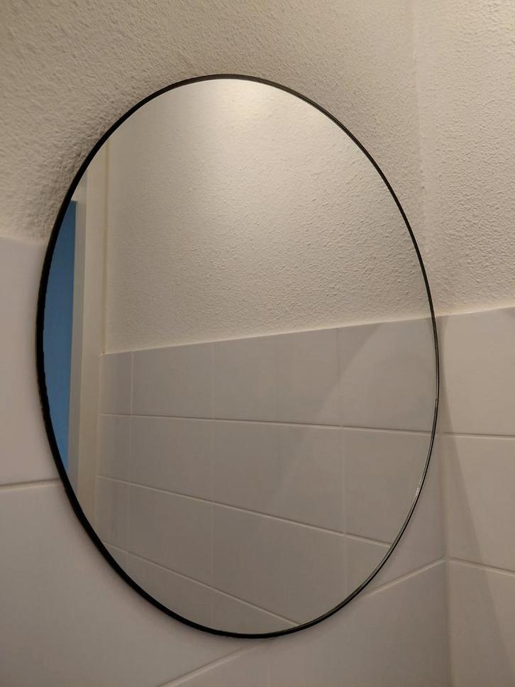 Ronde Spiegel met Zwarte Rand 50 cm, Huis en Inrichting, Woonaccessoires | Spiegels, Zo goed als nieuw, 50 tot 75 cm, Rond, Ophalen of Verzenden