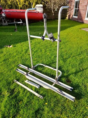 Fietsenrek omnistor + montage bevestiging ! Voor camper beschikbaar voor biedingen