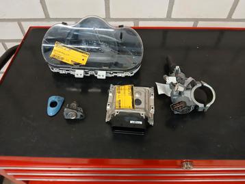 Kia Picanto contactslot, tellerklok, motor ecu, potierslot. beschikbaar voor biedingen