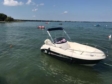 Prins 480 open wit/blauwe motorboot met trailer beschikbaar voor biedingen