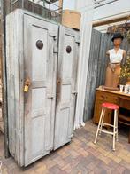Houten locker, authentiek, zacht grijs, 2deuren, planken, Antiek en Kunst, Ophalen