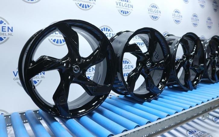 Opel Adam Corsa twister velgen 18 inch origineel 4x100, Auto-onderdelen, Banden en Velgen, Velg(en), Zomerbanden, 18 inch, Overige
