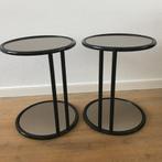 2 vintage bauhaus retro bijzet tafeltjes tafel rond design, Ophalen