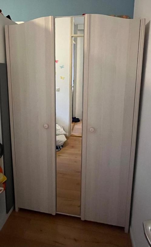 Kledingkast met spiegel te koop, Huis en Inrichting, Kasten | Kledingkasten, Zo goed als nieuw, 150 tot 200 cm, 100 tot 150 cm