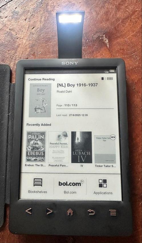 Sony PRS-T3S E-reader met Leeslamp, Computers en Software, E-readers, Gebruikt, 7 inch, 4 GB of minder, Touchscreen, Ophalen of Verzenden