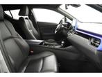 Toyota C-HR 1.8 Hybrid Bi-Tone | Trekhaak | Stoelverwarming, Auto's, Toyota, Te koop, 98 pk, Zilver of Grijs, Geïmporteerd
