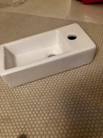 DIFFERNZ Fontein / Wastafel, Ophalen, Zo goed als nieuw, Wastafel