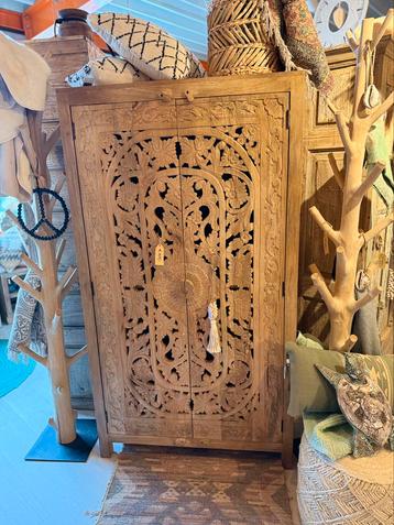 Gave India/Ibiza style kast  beschikbaar voor biedingen