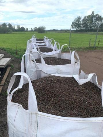 lava split 4-8  en 8-16 los en in bigbags beschikbaar voor biedingen