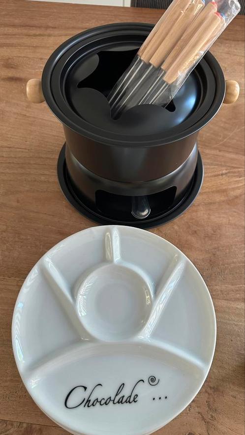 Chocolade fondue 6 persoons set, Huis en Inrichting, Keuken | Potten en Pannen, Zo goed als nieuw, Overige typen, Overige materialen
