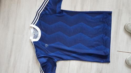 Vintage adidas voetbal shirt jaren 80 maat m, Verzamelen, Sportartikelen en Voetbal, Gebruikt, Shirt, Buitenlandse clubs, Ophalen of Verzenden
