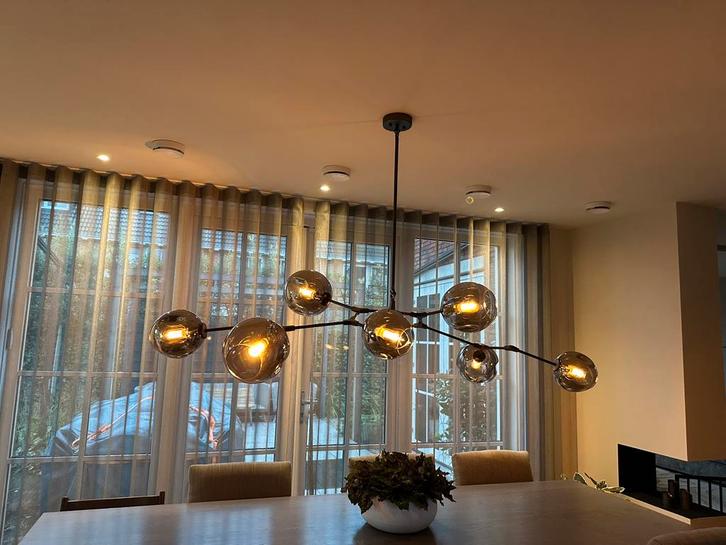 Grote Globe 8 hanglamp, brons, glazen bollen, rookglas, Huis en Inrichting, Lampen | Hanglampen, Zo goed als nieuw, 75 cm of meer