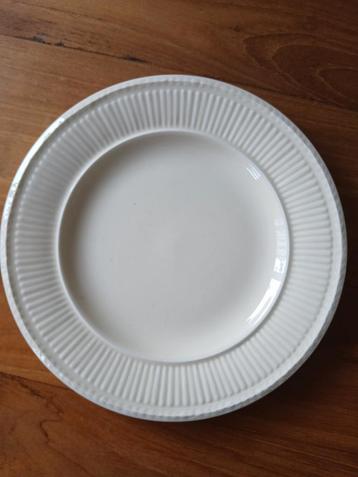 Wedgwood Edme gebaksbordje  beschikbaar voor biedingen