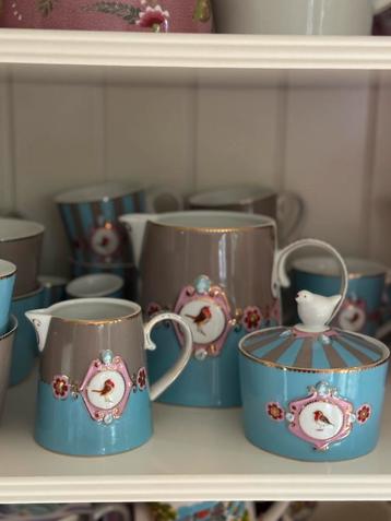 Pip studio servies Love Birds waterkan suiker en melksetje beschikbaar voor biedingen