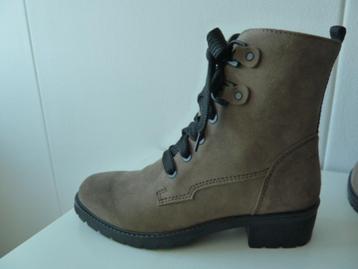 Hush Puppies boots grijs mt 38 nog nieuw in doos beschikbaar voor biedingen