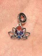 Zilveren Lotus bedel. Niuew, gemerkt S925, Sieraden, Tassen en Uiterlijk, Bedels, Nieuw, Pandora, Verzenden