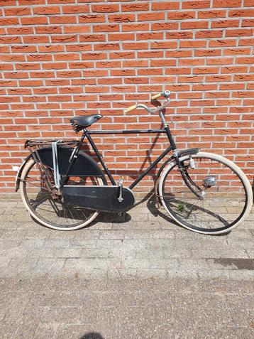 Magneet oldtimer fiets beschikbaar voor biedingen