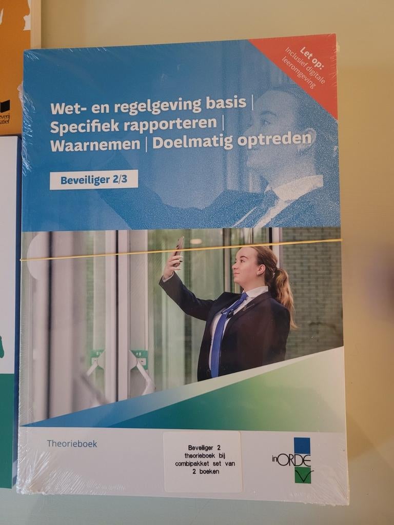 Boekenpakket Beveiliger Niveau 2-3 - Nieuw, Ophalen of Verzenden, Nieuw, MBO, Onbekend
