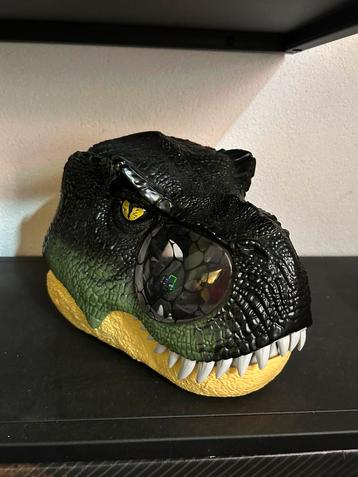Dino masker beschikbaar voor biedingen