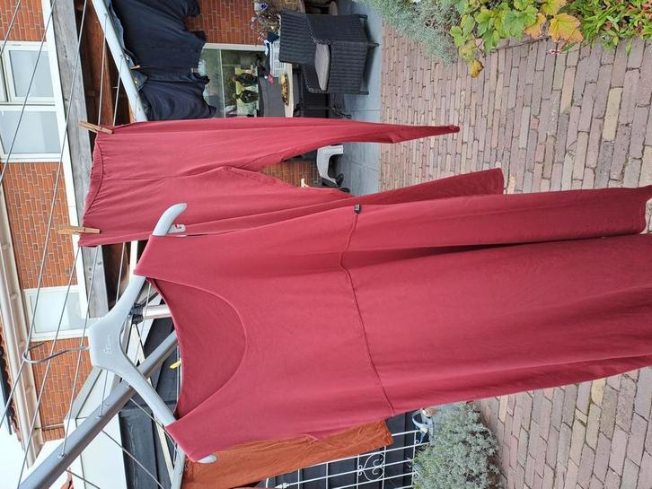 Boris jurk en legging, Kleding | Dames, Jurken, Zo goed als nieuw, Maat 42/44 (L), Onder de knie, Ophalen of Verzenden