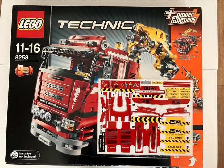 LEGO Technic 8258 Crane Truck met origineel LEGO stickervel, Kinderen en Baby's, Speelgoed | Duplo en Lego, Zo goed als nieuw