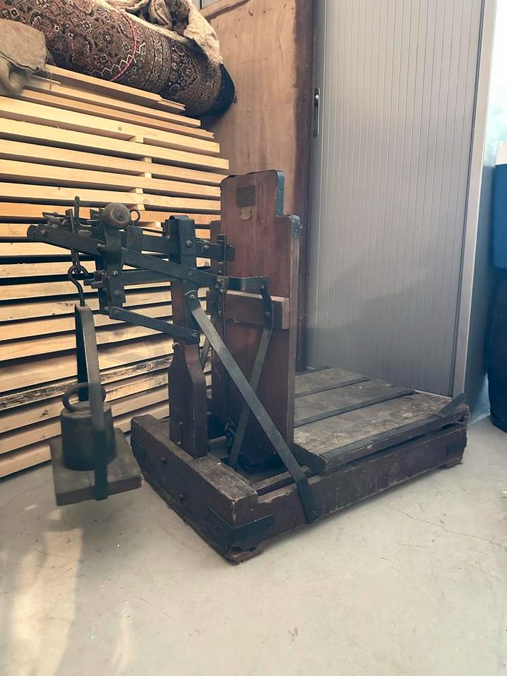 Antieke bascule weegschaal, Antiek en Kunst, Antiek | Gereedschap en Instrumenten, Ophalen