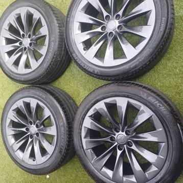 Tesla X velgen met banden 20inch breedset beschikbaar voor biedingen