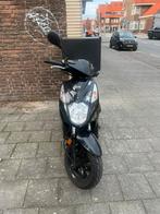 Bezorgscooter, Fietsen en Brommers, Scooters | Kymco, Ophalen of Verzenden, Zo goed als nieuw, Benzine, Agility