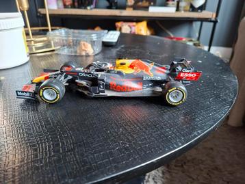 Bburago red bull racing RB16 2021 schaal 1:24 beschikbaar voor biedingen