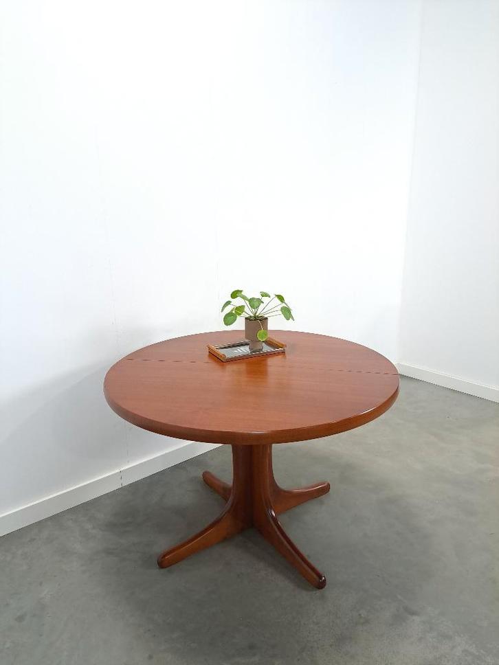 Rond ovaal teak uitschuifbare eettafel vintage, Huis en Inrichting, Tafels | Eettafels, Gebruikt, 100 tot 150 cm, 150 tot 200 cm