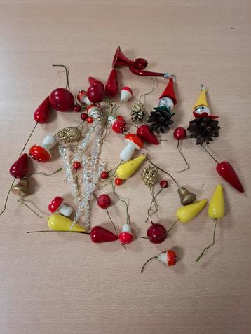Lotje kerst accessoires voor kerstboom , kerststukje vintage beschikbaar voor biedingen