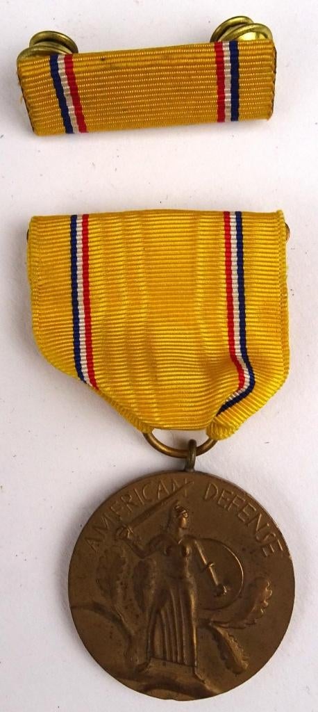 A WW2 US American Defense Medal + ribbon, Ophalen of Verzenden, Amerika