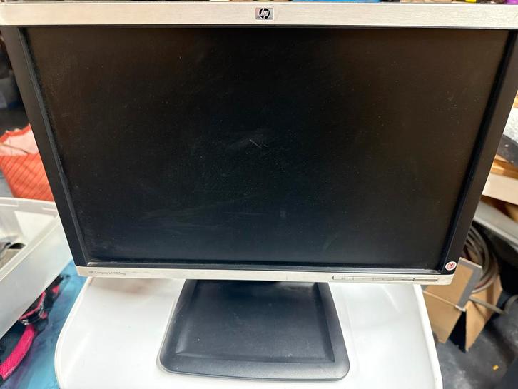 HP LA1905wg 19 inch LCD Monitor - Goedkoop!, Computers en Software, Monitoren, Gebruikt, 60 Hz of minder, VGA, In hoogte verstelbaar
