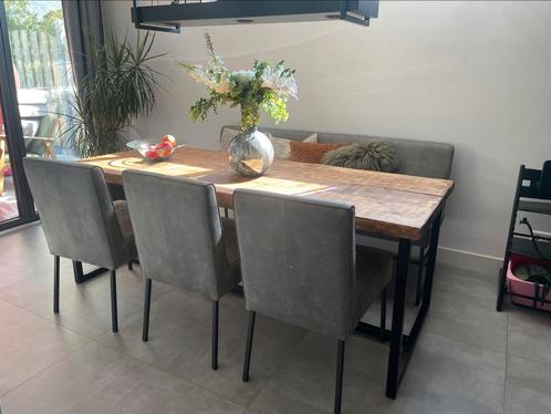 Boomstamtafel met metalen onderstel, Huis en Inrichting, Tafels | Eettafels, Zo goed als nieuw, 50 tot 100 cm, 200 cm of meer