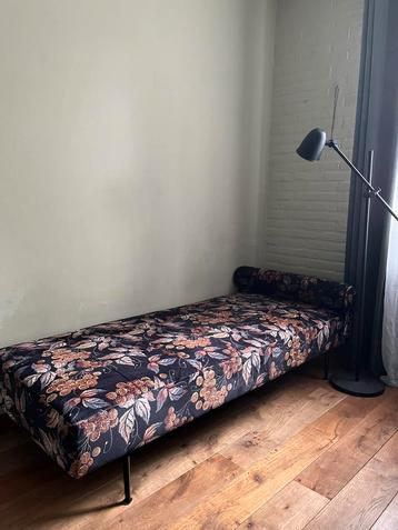Prachtige velours daybed zgan beschikbaar voor biedingen