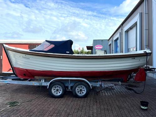 Klassieke Sloep/Motorboot met nieuwe kussenbekleding., Watersport en Boten, Sloepen, Gebruikt, 10 tot 30 pk, 6 meter of meer, Binnenboordmotor