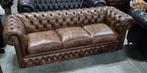 Vintage Chesterfield bank 2.15 meter bruin leer + BEZORGING, Gebruikt, Chesterfield, Ophalen of Verzenden, Rechte bank
