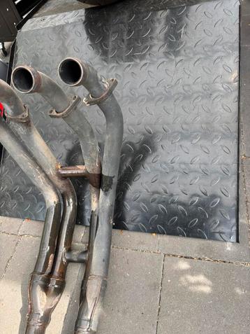 Gsxr staal spruitstuk beschikbaar voor biedingen