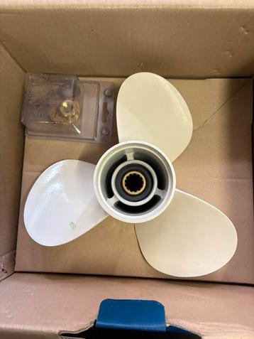 Schroef Yamaha 30  /40 pk beschikbaar voor biedingen