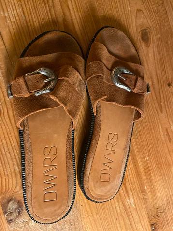 DWARS leren slippers, maat 39 beschikbaar voor biedingen